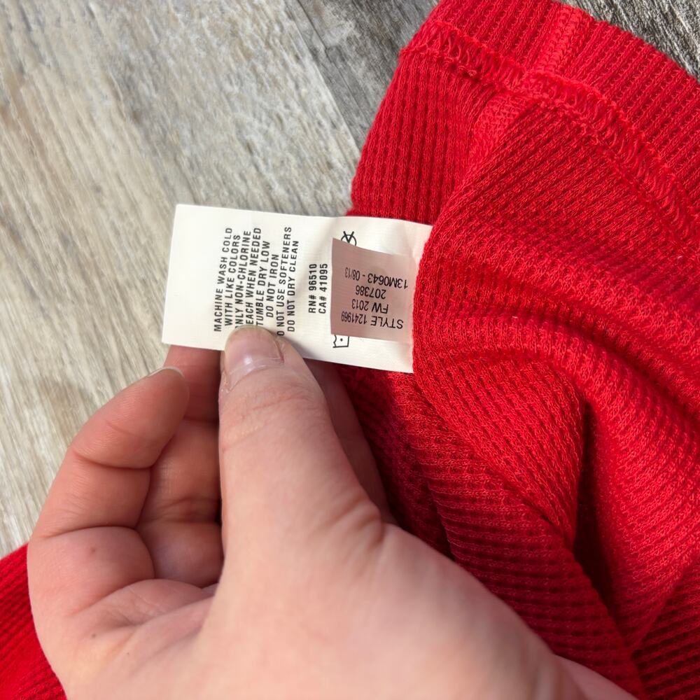 Under Armour Red Long Sleeve Performance Shirt - Picture 9 of 9